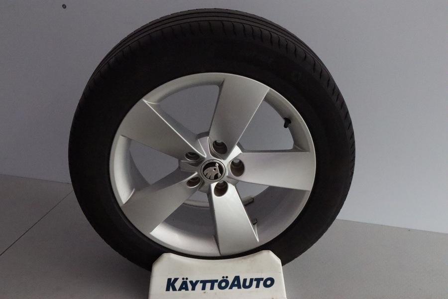 Skoda Karoq vaihtoauto