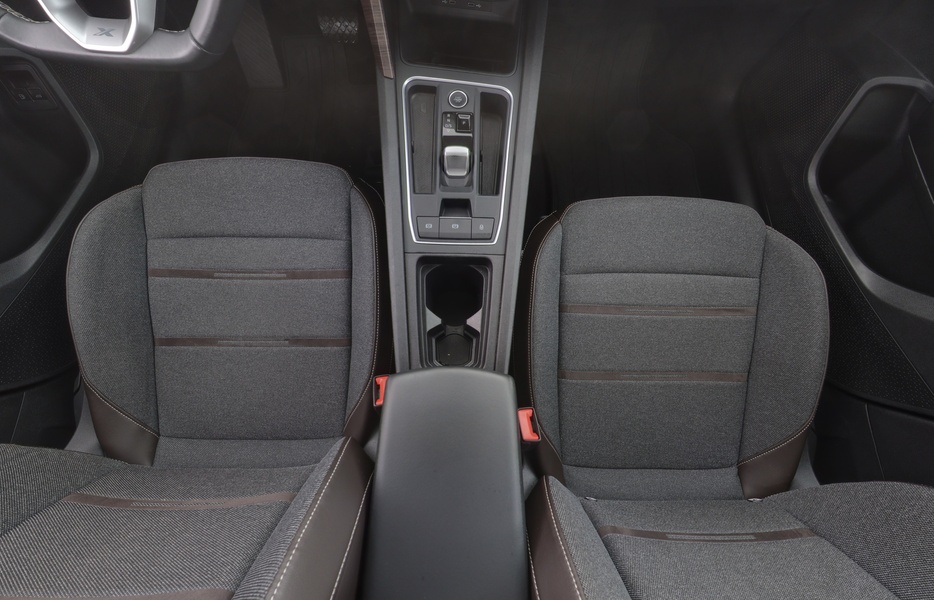 SEAT Leon Sportstourer vaihtoauto