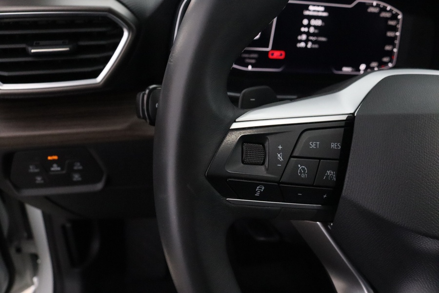 SEAT Leon Sportstourer vaihtoauto