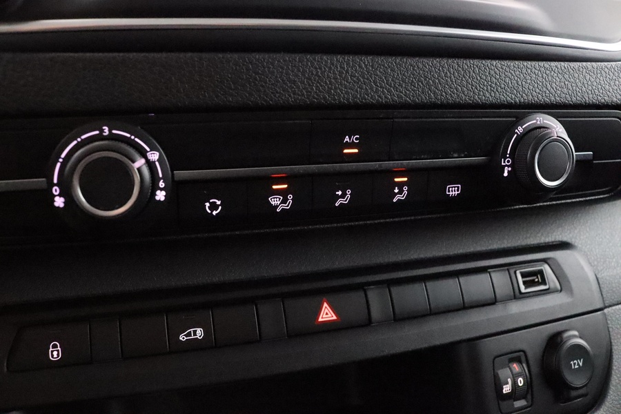 Opel Vivaro vaihtoauto