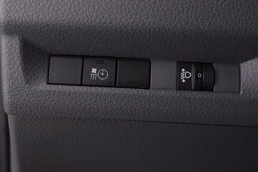 Opel Vivaro vaihtoauto