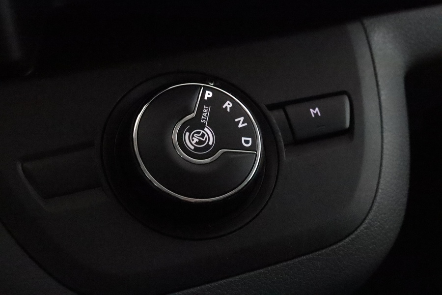 Opel Vivaro vaihtoauto