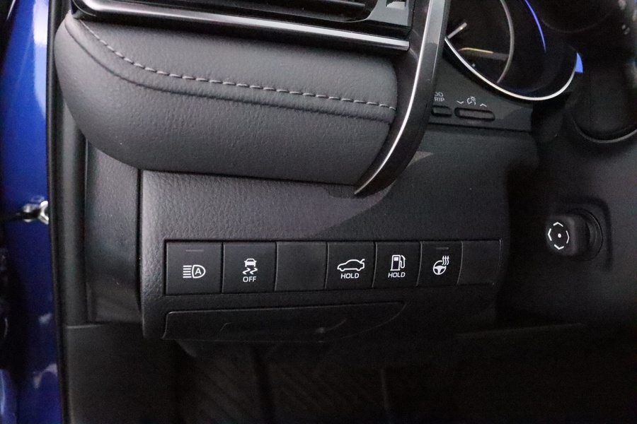 Toyota Camry vaihtoauto