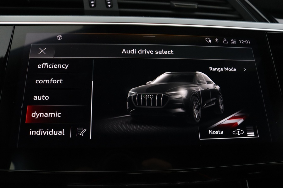 Audi Q8 e-tron vaihtoauto