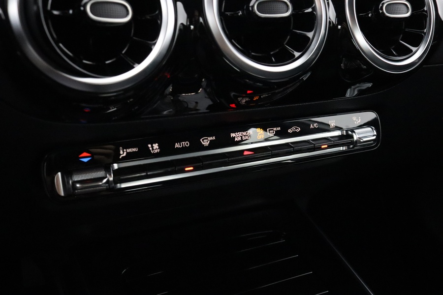 Mercedes-Benz GLA vaihtoauto