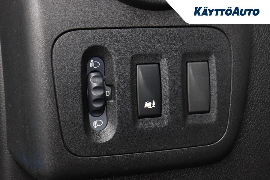 Nissan NV400 vaihtoauto