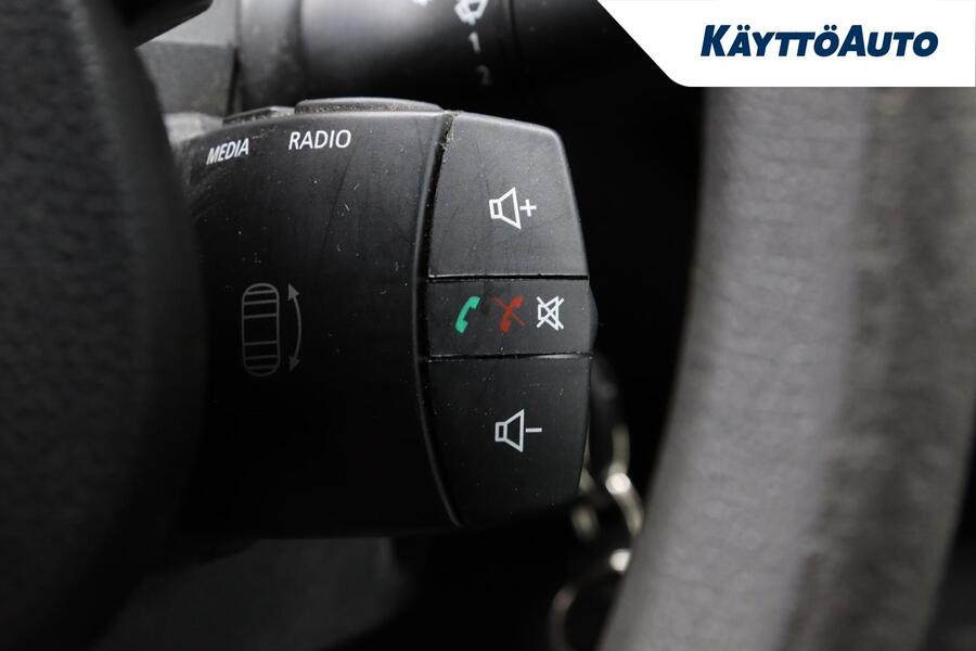 Nissan NV400 vaihtoauto