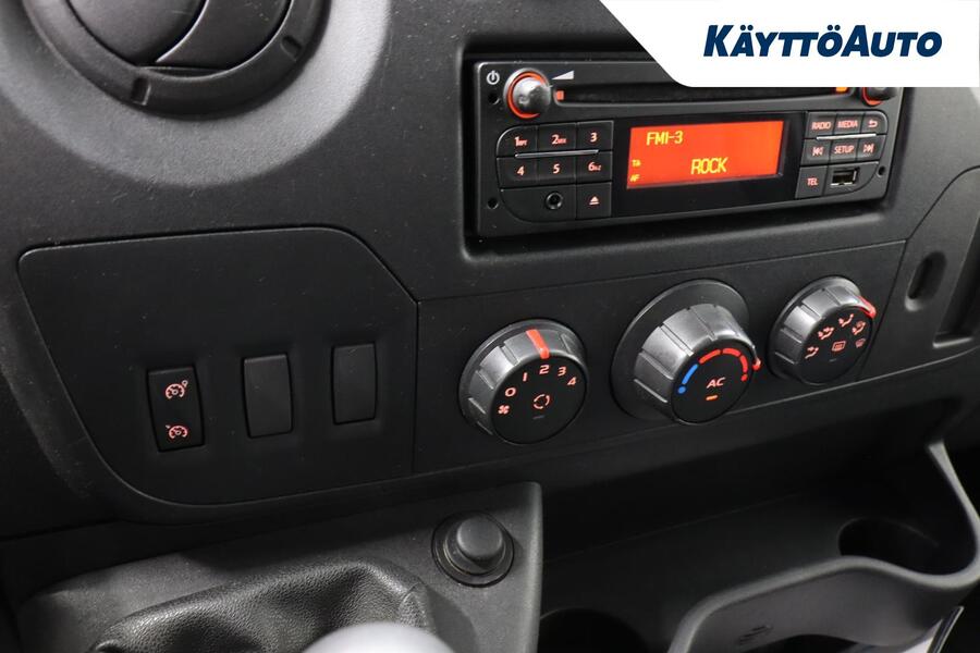 Nissan NV400 vaihtoauto