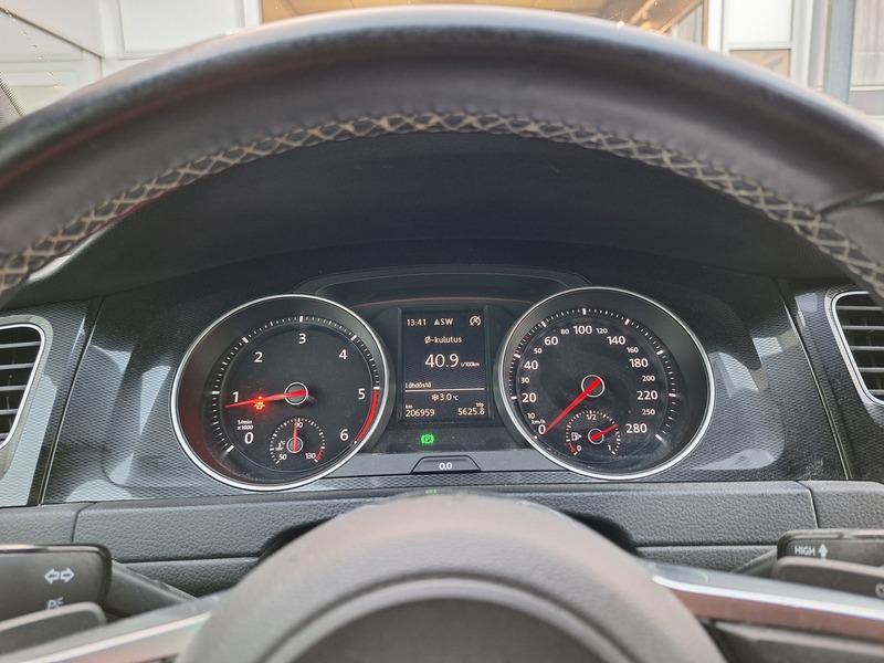 Volkswagen Golf vaihtoauto