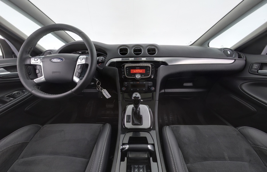 Ford S-MAX vaihtoauto