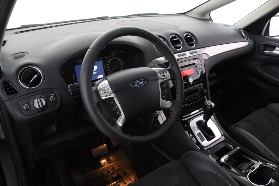 Ford S-MAX vaihtoauto