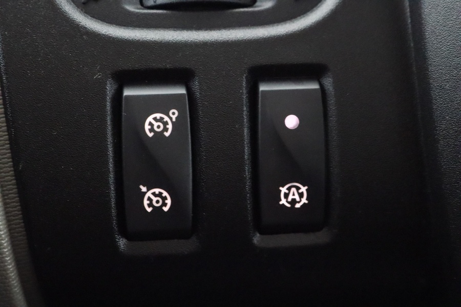 Nissan NV300 vaihtoauto