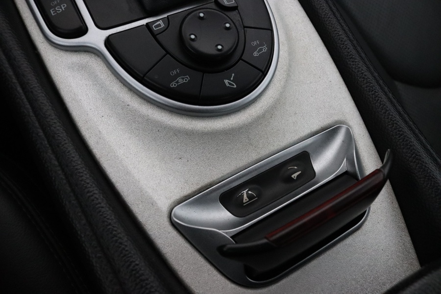 Mercedes-Benz SL vaihtoauto