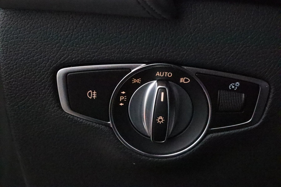 Mercedes-Benz EQC vaihtoauto