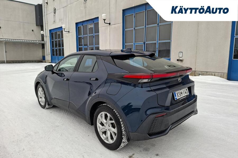 Toyota C-HR vaihtoauto