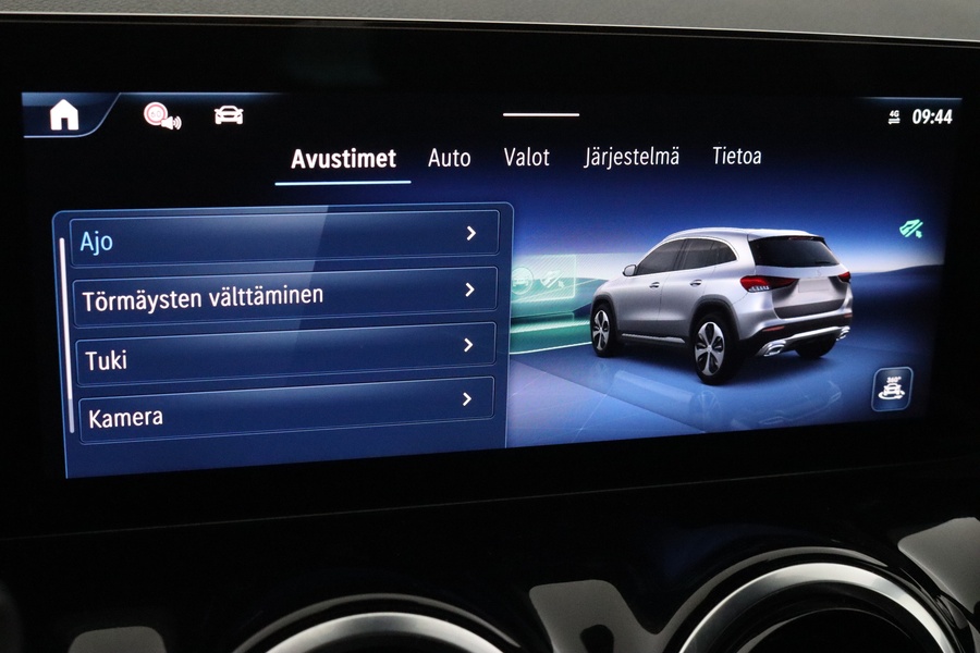 Mercedes-Benz GLA vaihtoauto