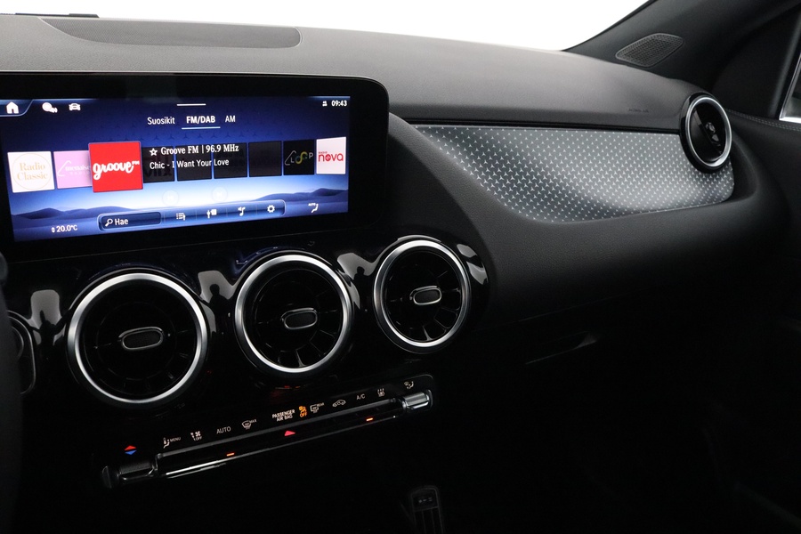 Mercedes-Benz GLA vaihtoauto