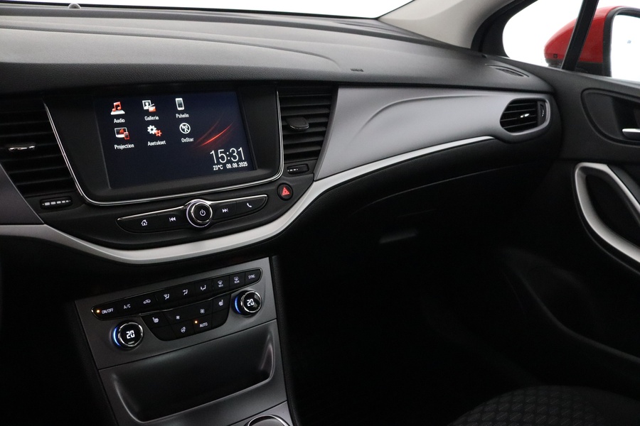 Opel Astra vaihtoauto