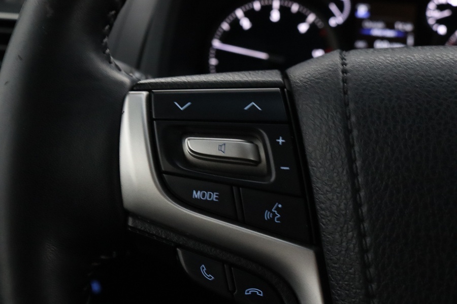 Toyota Land Cruiser vaihtoauto