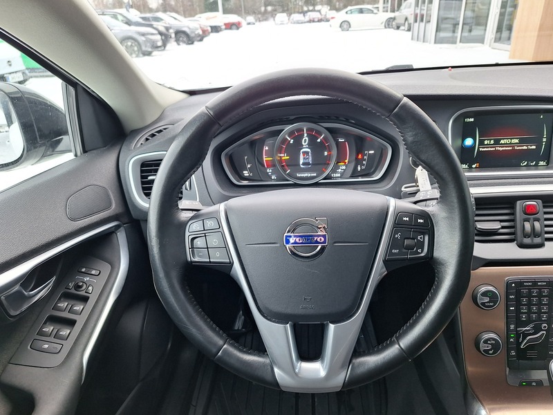 Volvo V40 Cross Country vaihtoauto