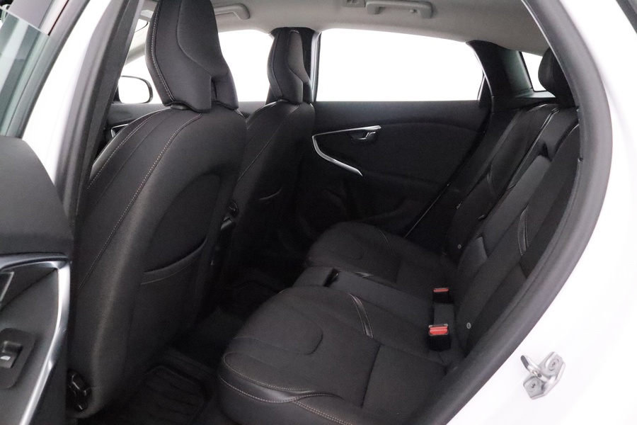 Volvo V40 Cross Country vaihtoauto