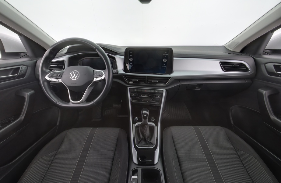 Volkswagen T-Roc vaihtoauto