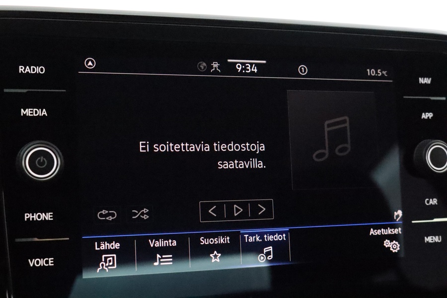 Volkswagen T-Roc vaihtoauto