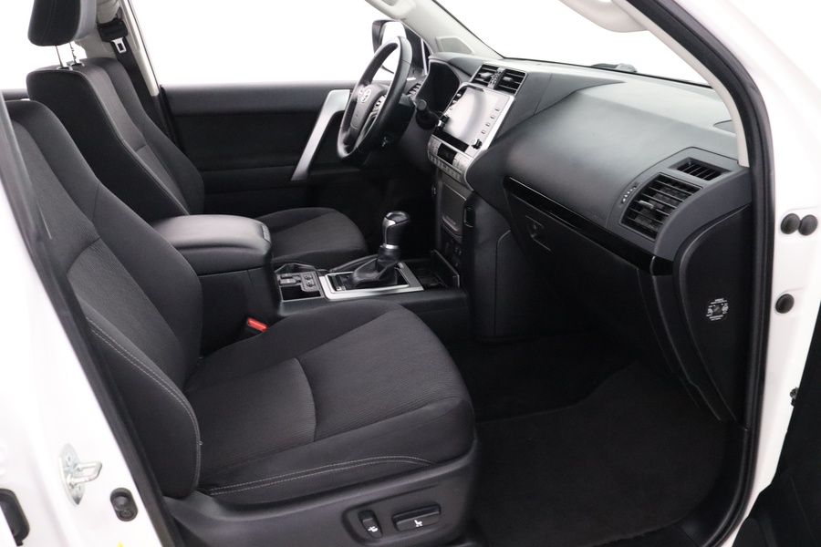 Toyota Land Cruiser vaihtoauto