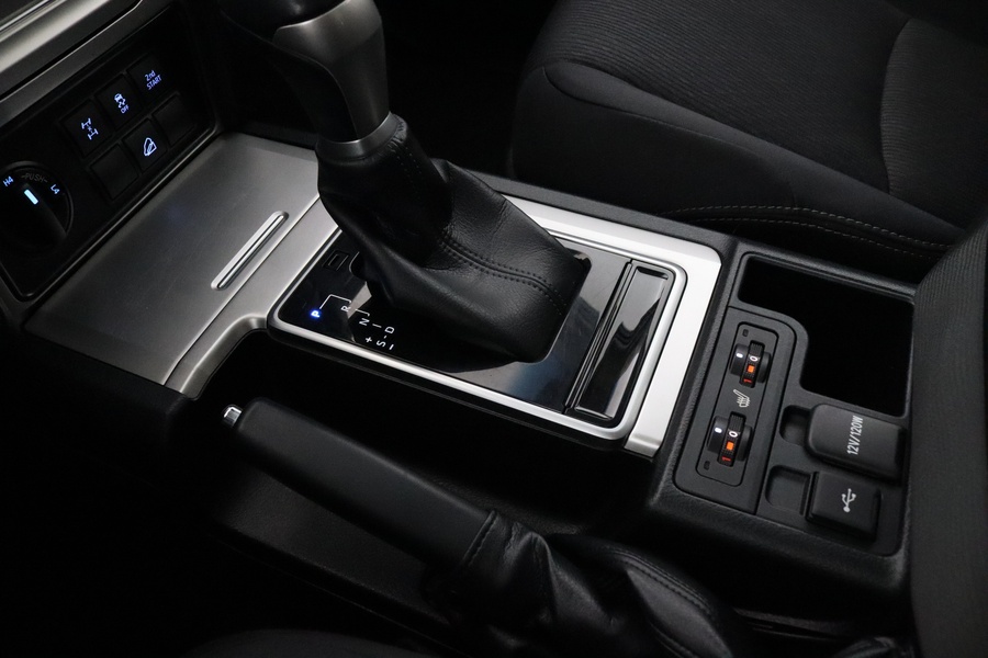 Toyota Land Cruiser vaihtoauto