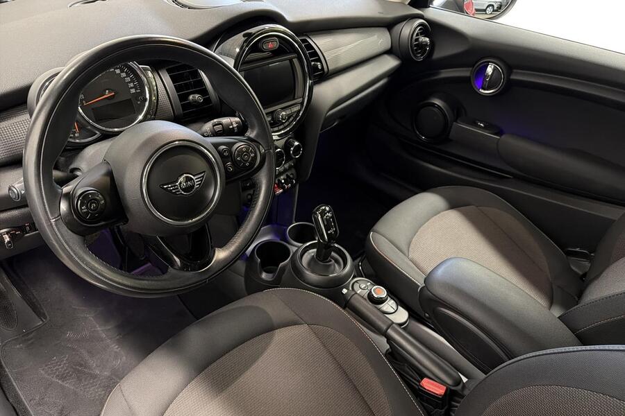 Mini Hatchback vaihtoauto