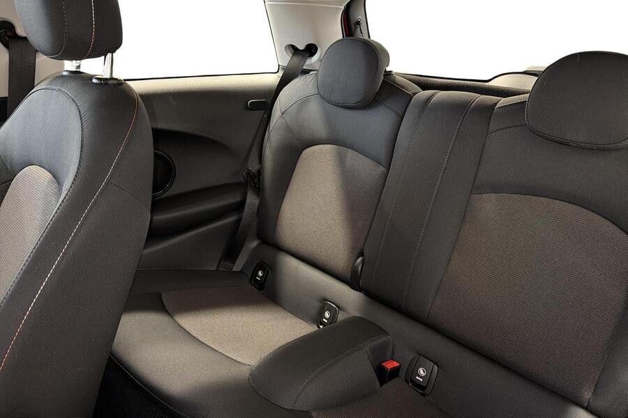 Mini Hatchback vaihtoauto