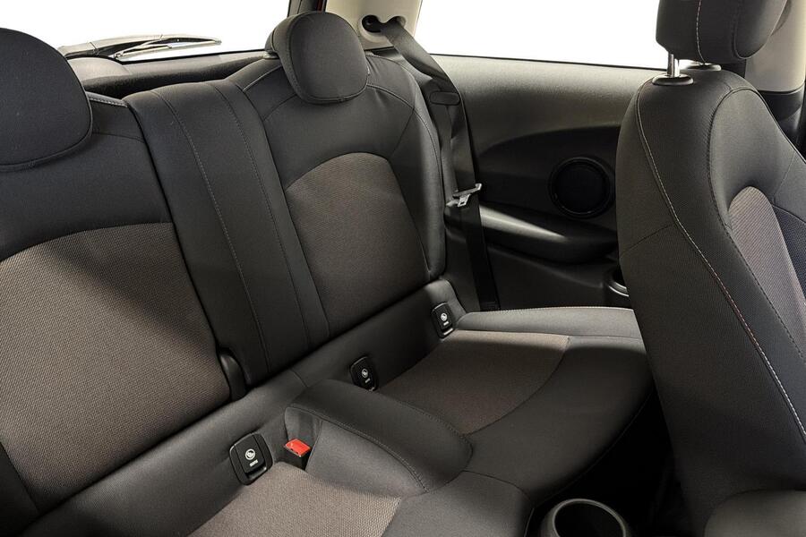 Mini Hatchback vaihtoauto