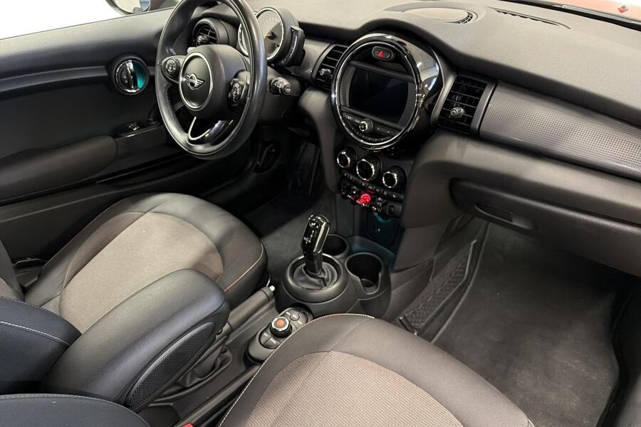 Mini Hatchback vaihtoauto