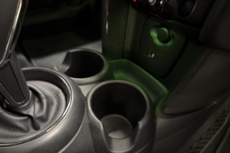 Mini Hatchback vaihtoauto