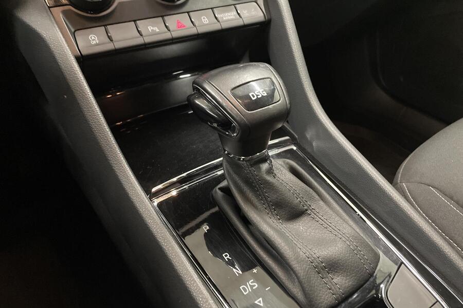 Skoda Karoq vaihtoauto