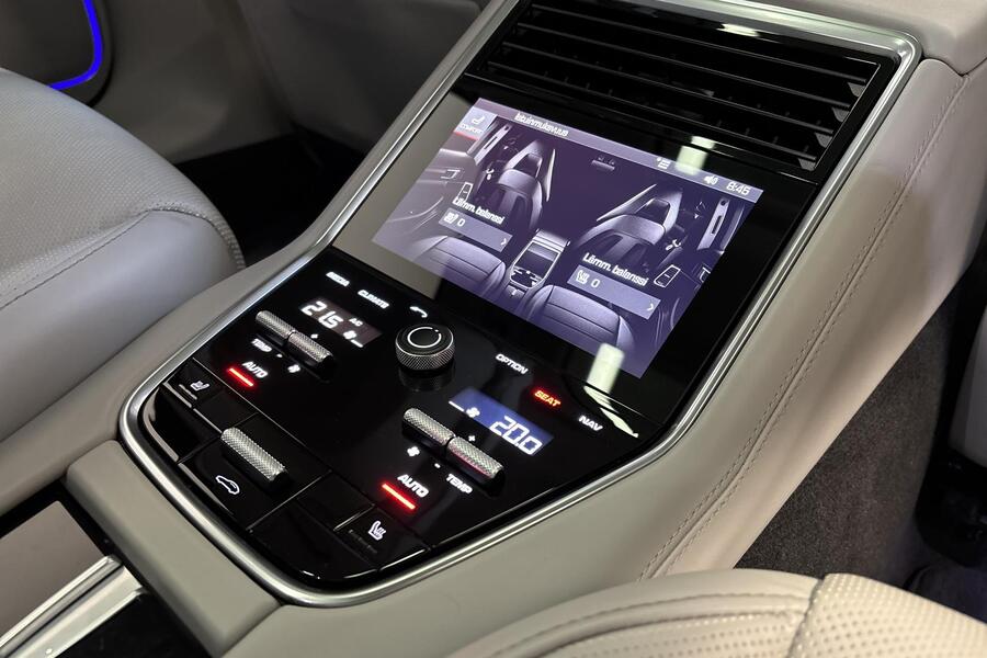 Porsche Panamera vaihtoauto
