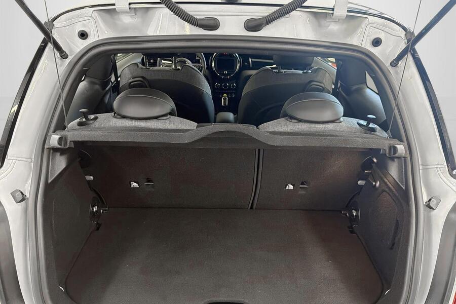 Mini Hatchback vaihtoauto