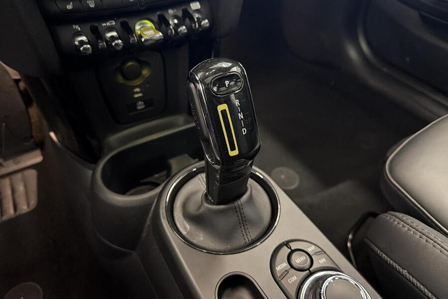 Mini Hatchback vaihtoauto