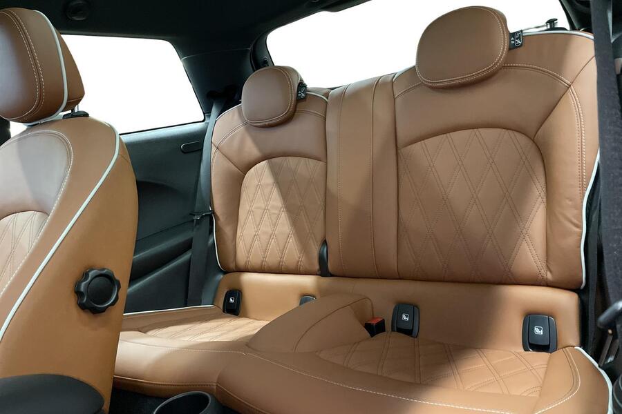 Mini Hatchback vaihtoauto