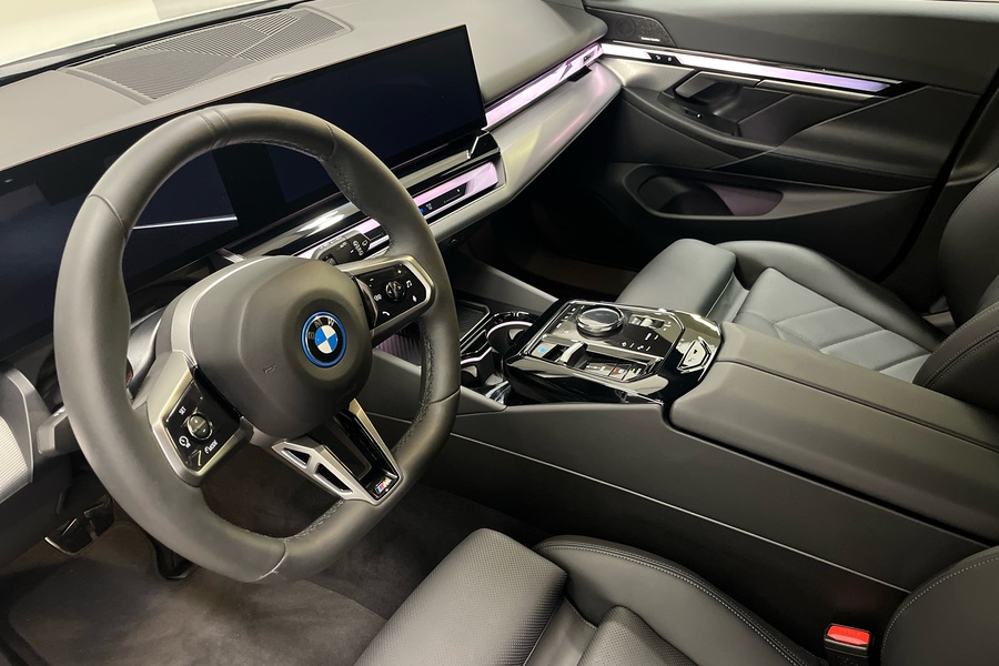 BMW i5 vaihtoauto