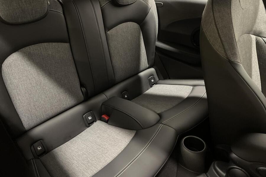 Mini Hatchback vaihtoauto