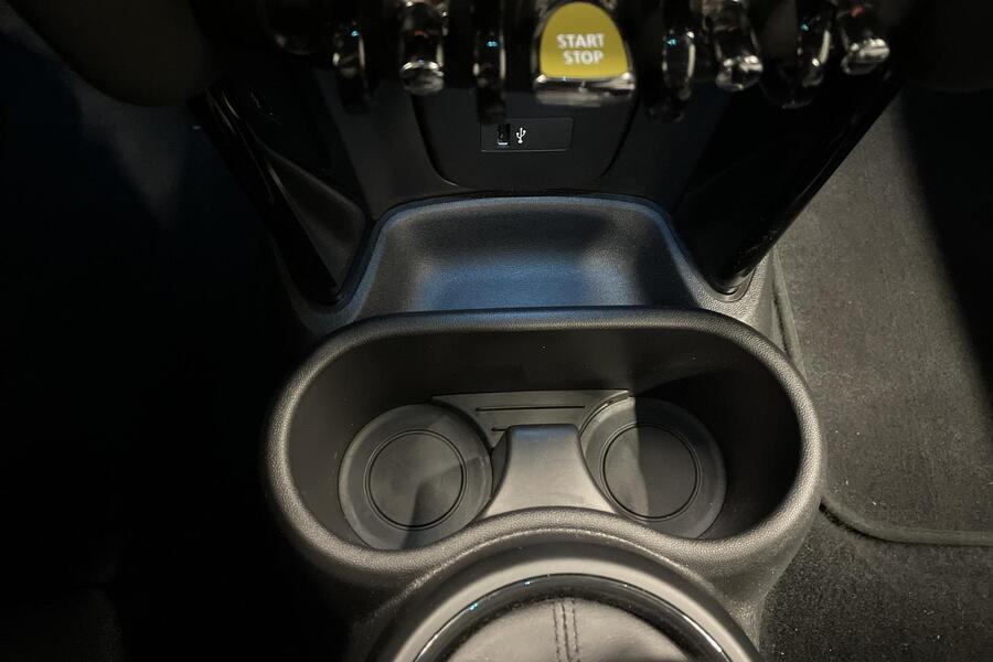 Mini Hatchback vaihtoauto