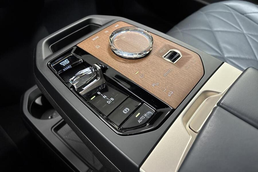 BMW iX M60 vaihtoauto