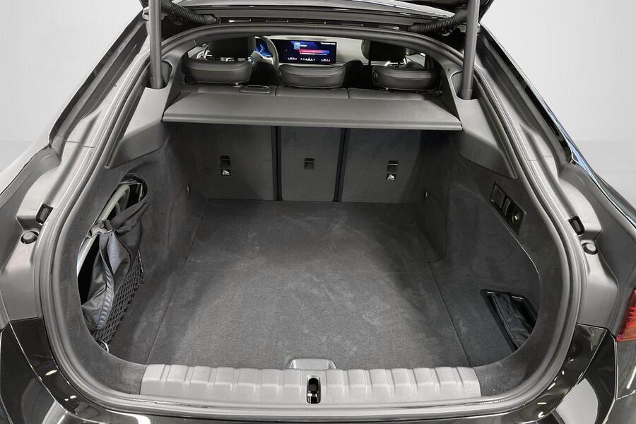 BMW i4 M50 vaihtoauto