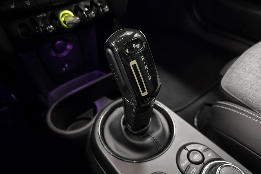 Mini Hatchback vaihtoauto