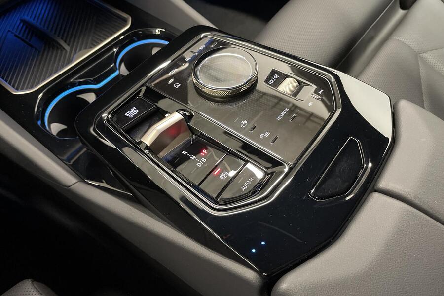 BMW i5 vaihtoauto