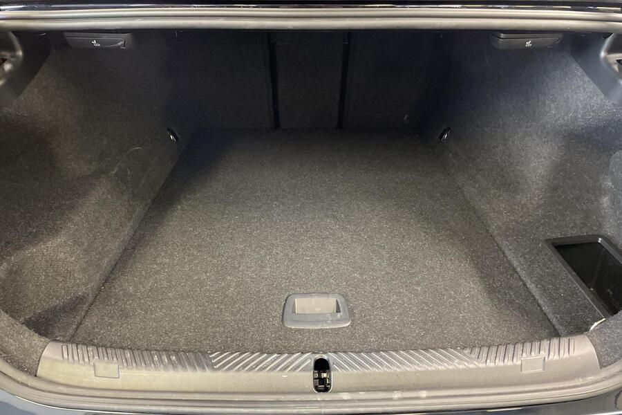 BMW i5 vaihtoauto