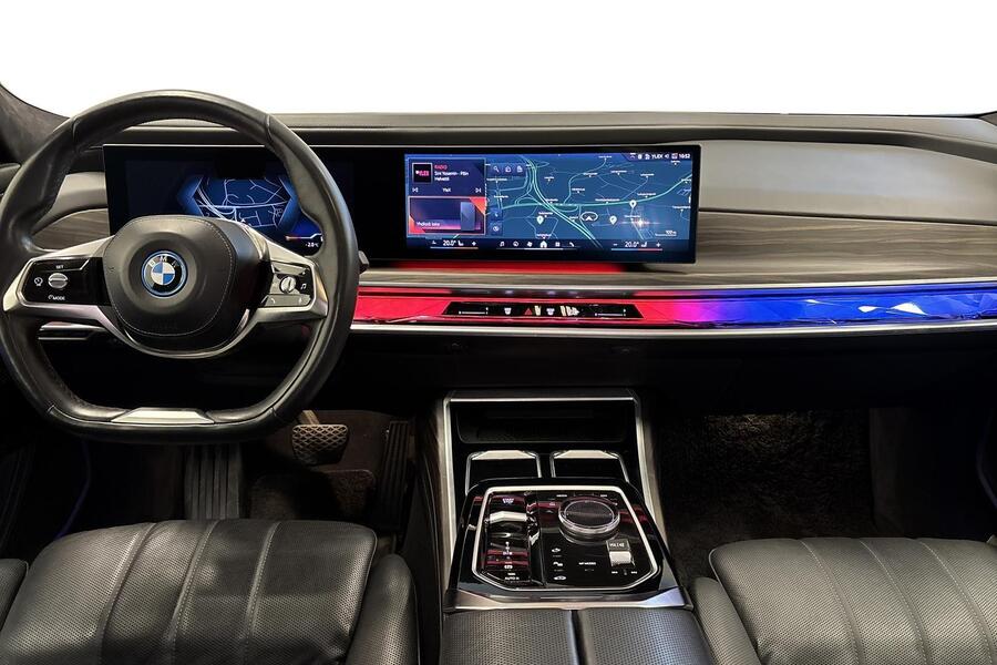 BMW i7 vaihtoauto