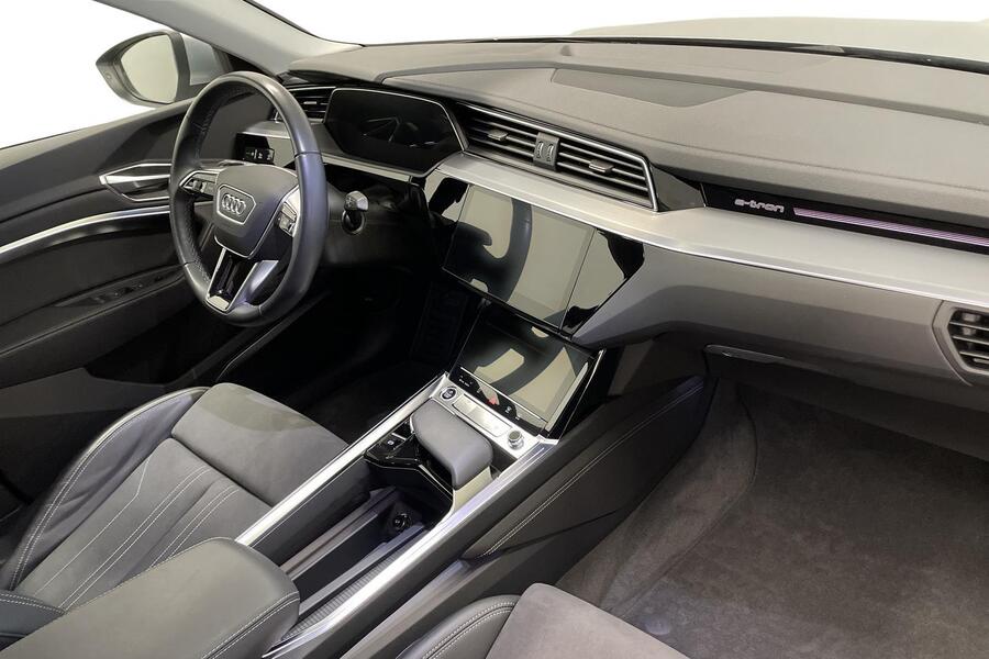 Audi Q8 e-tron vaihtoauto