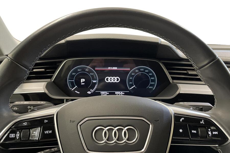 Audi Q8 e-tron vaihtoauto